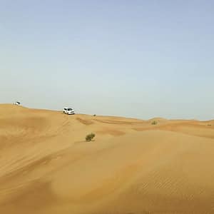 القيادة على الكثبان الرملية بسيارات الدفع الرباعي 4X4 at أسكوت رافال العليا الرياض